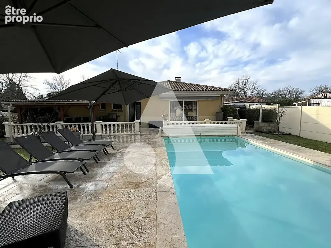 Photo Maison à Coutras au prix de 299 500€