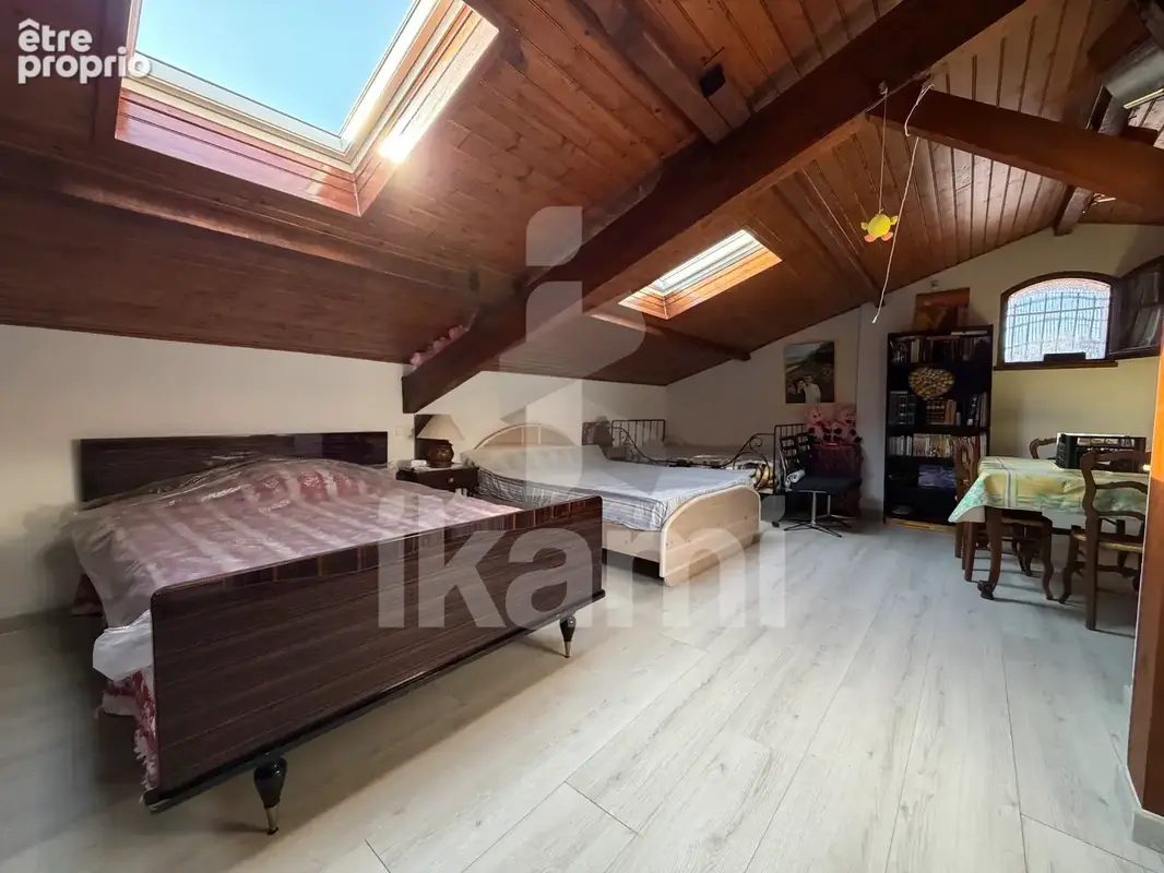Coup de cœur assuré : Demeure de charme de 145 m2 avec piscine couverte sur plus de 1 900 m2 de terrain - photo 11