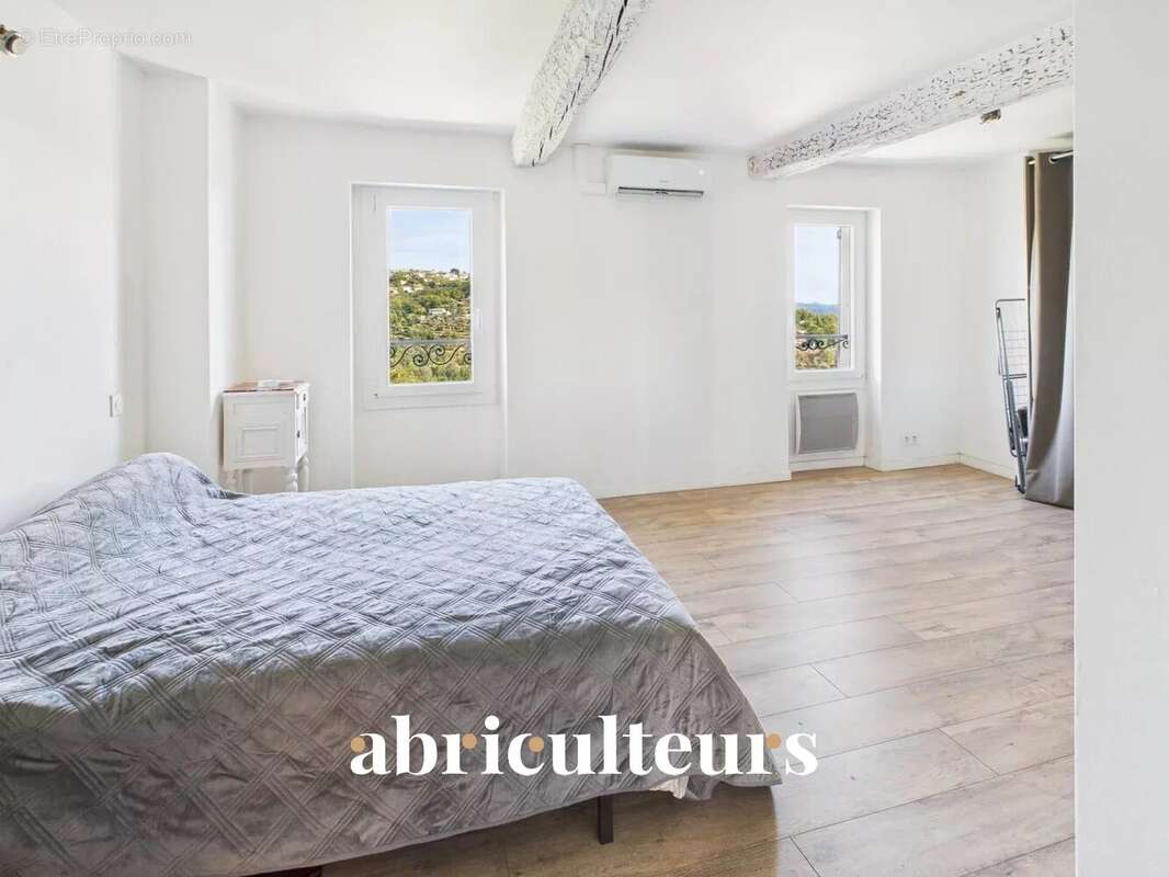 Appartement à CALLIAN