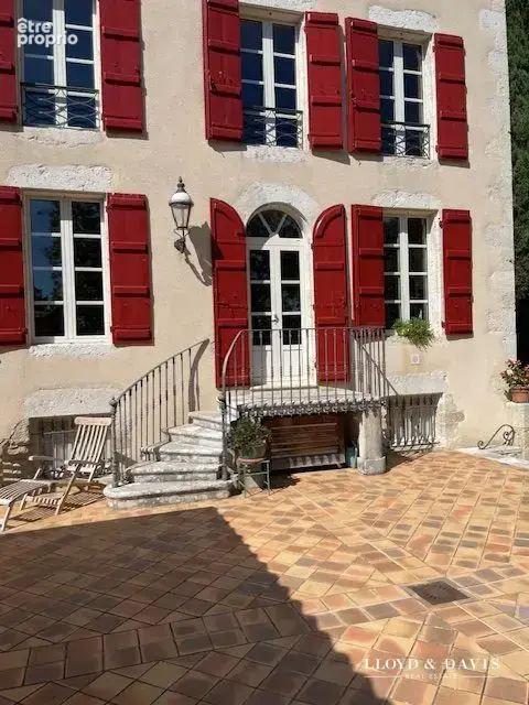 Maison 8 pièces 330 m² à vendre à Colayrac-Saint-Cirq (47450) - photo 2