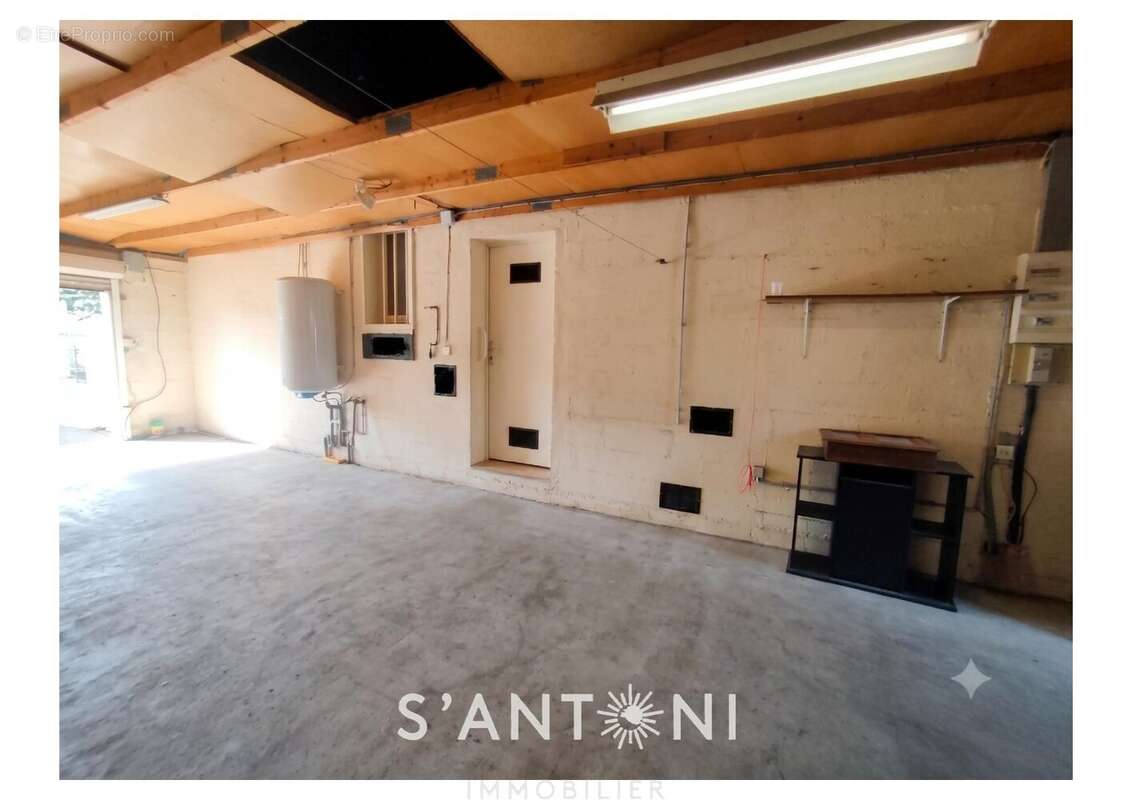À vendre  Villa de plain-pied avec jardin arboré à Bassan (34290) - photo 11