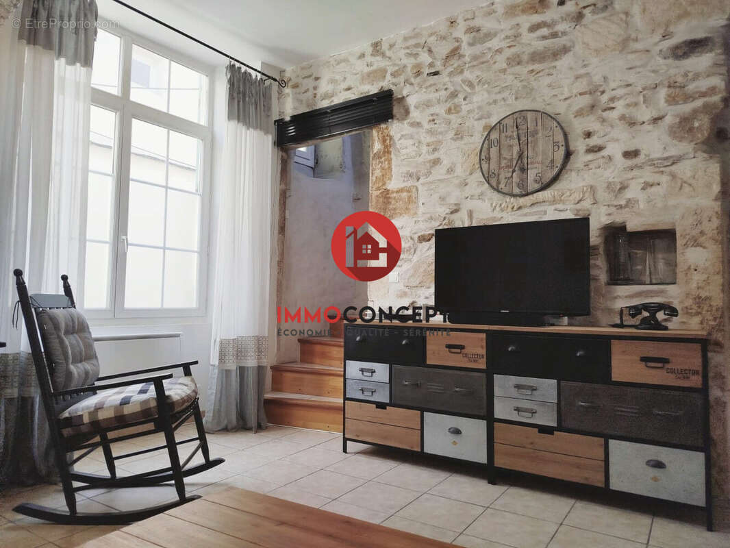 Maison à BAGNOLS-SUR-CEZE