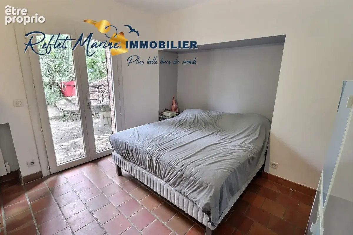 À  LA CIOTAT, charmante Villa T5 de 145 m2 avec studio indépendant et piscine - photo 9