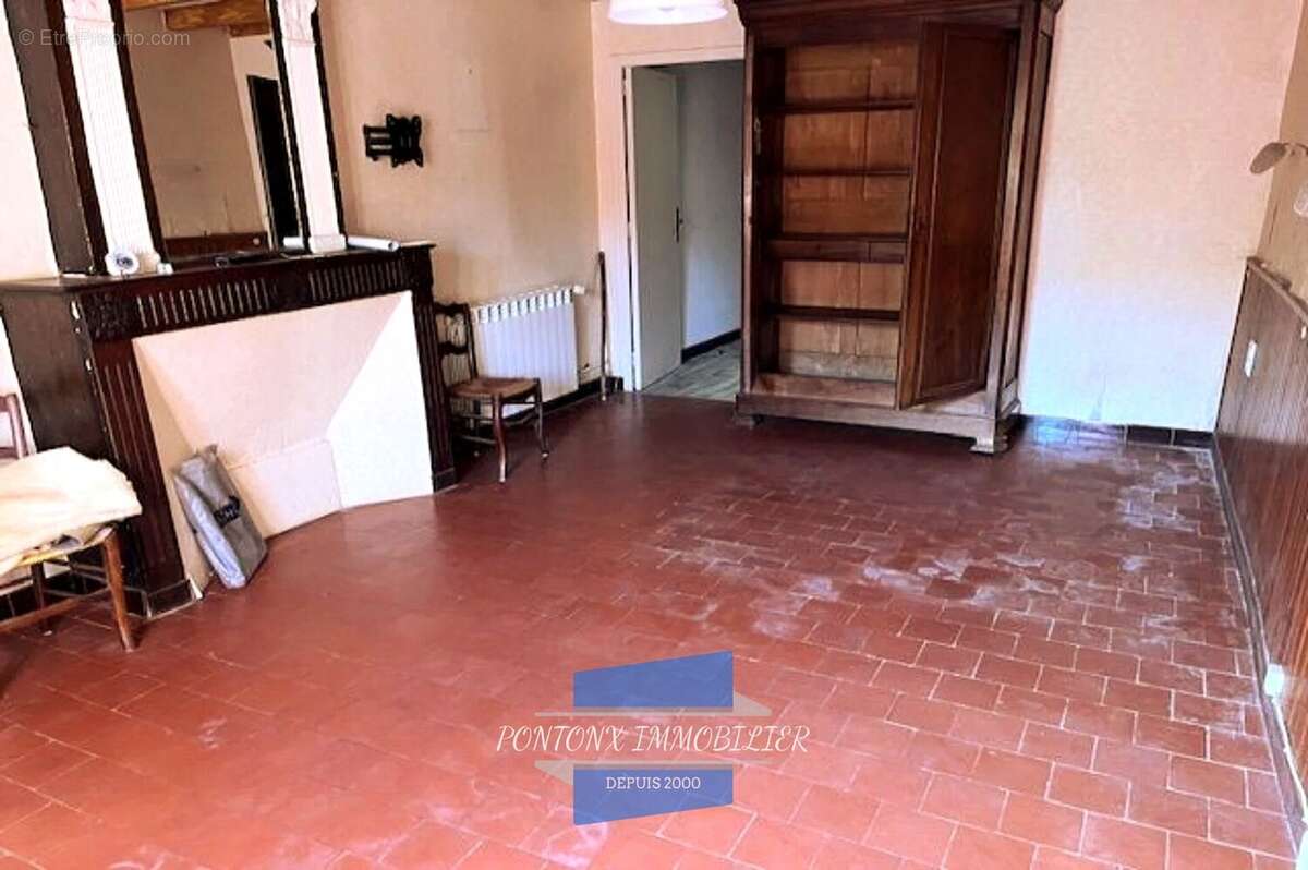 Maison à SAINT-PANDELON