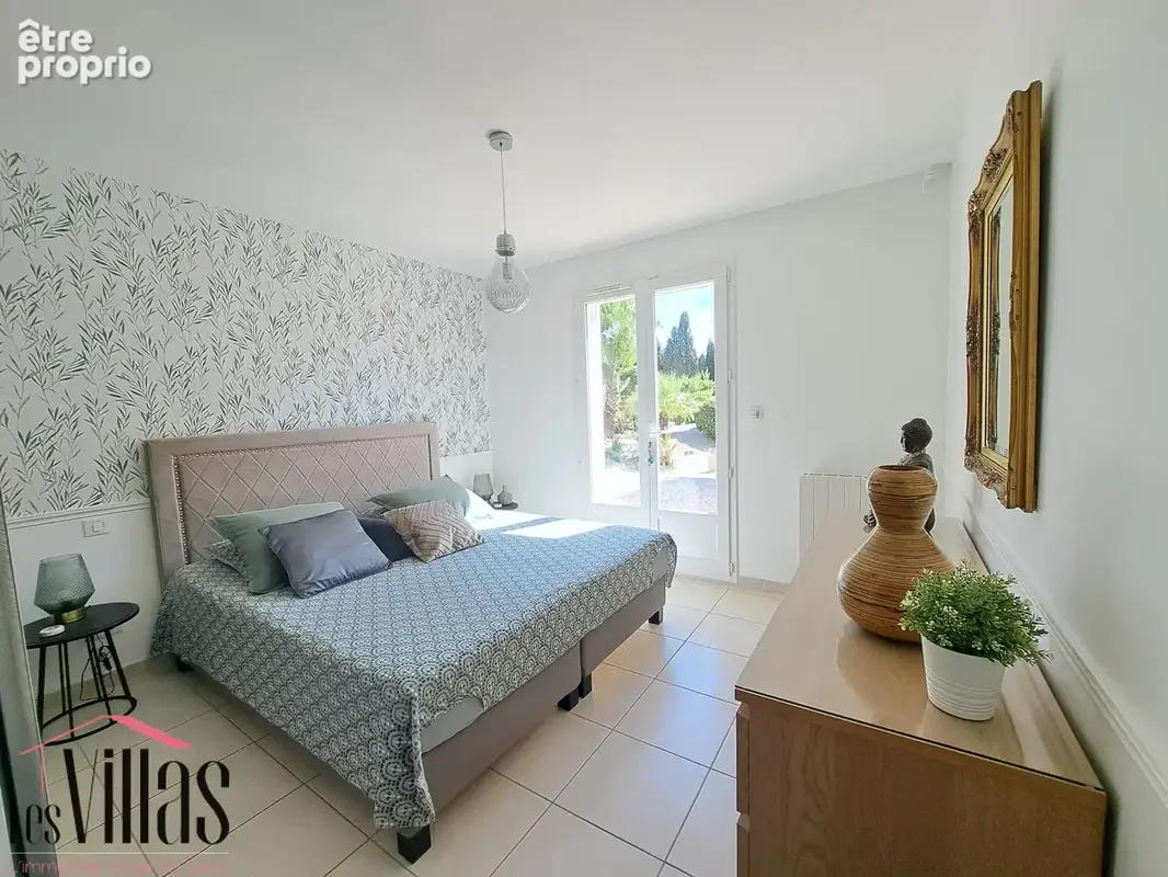 Jolie villa de plain-pied sur terrain arboré de 1600 m2 - photo 6