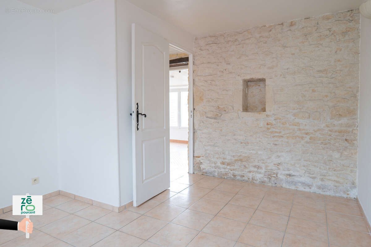 Maison à NALLIERS