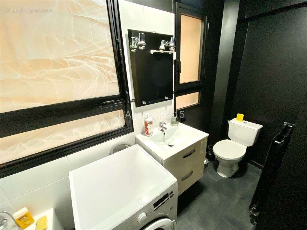 Appartement à PARIS-14E