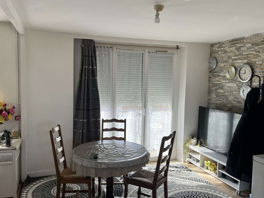 Appartement à CHENOVE