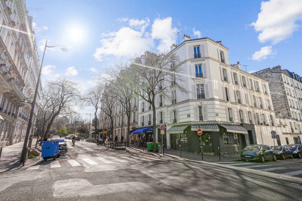 Appartement à PARIS-17E