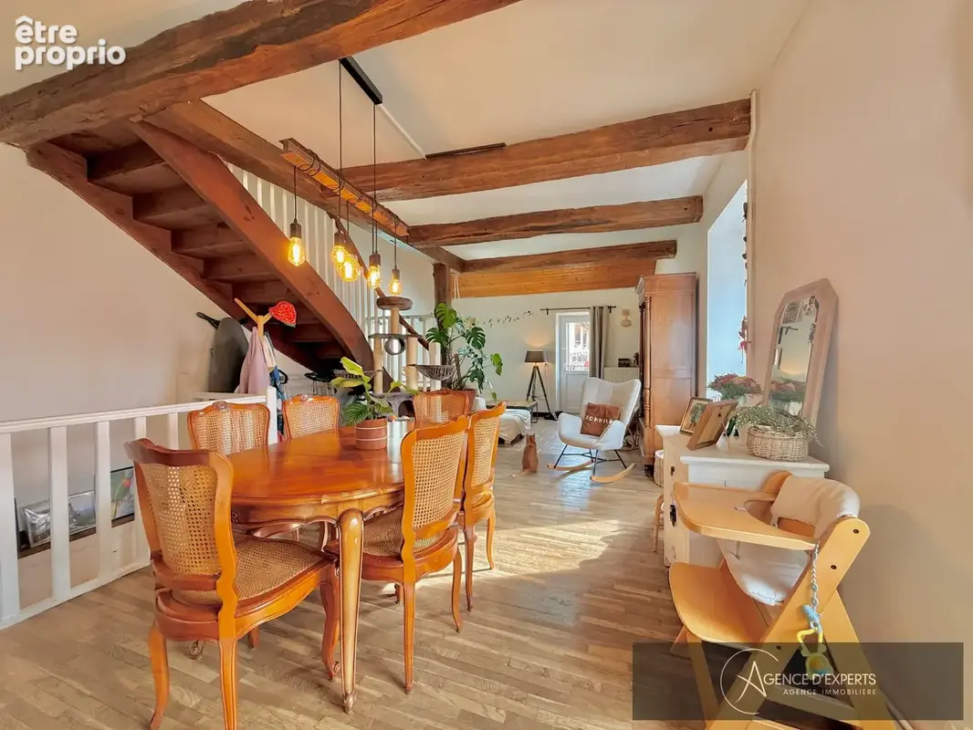 Appartement à RIOZ