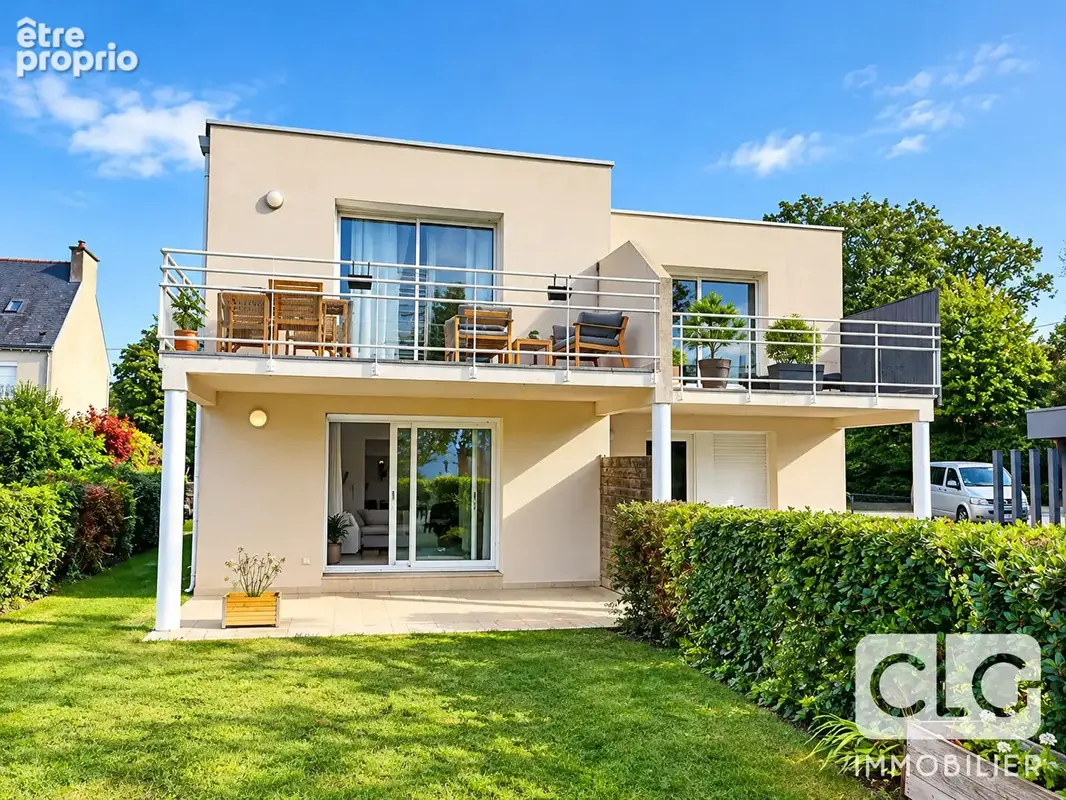 Appartement à COMBRIT
