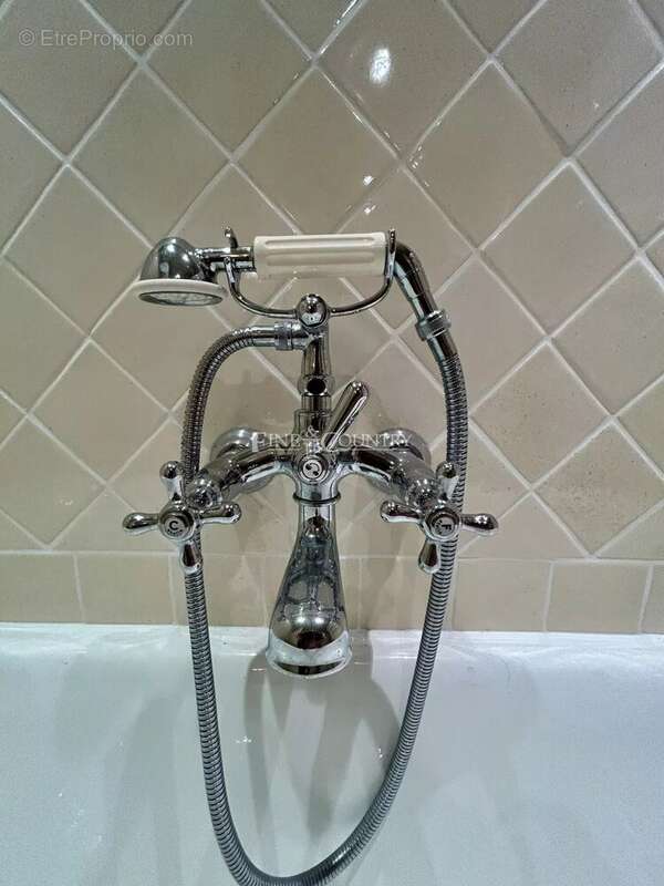 Maison à ROQUEBRUNE-SUR-ARGENS