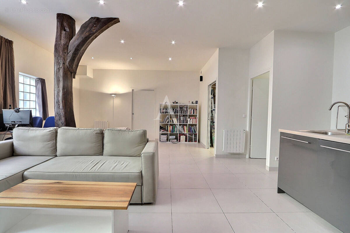 Appartement à AUBERVILLIERS