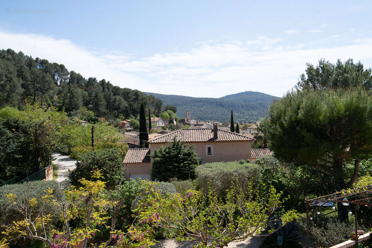 Maison à CUGES-LES-PINS