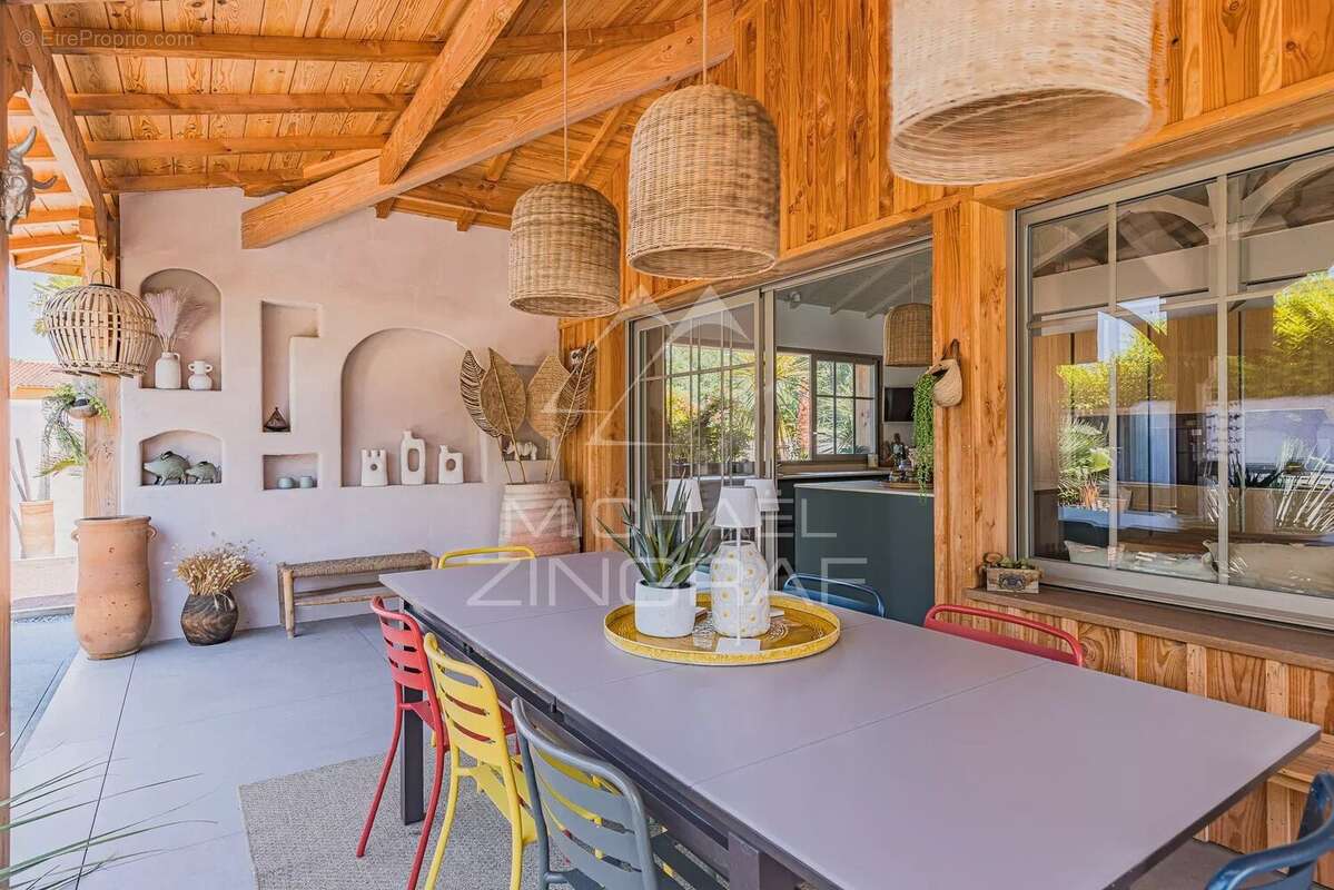 Maison à MIOS