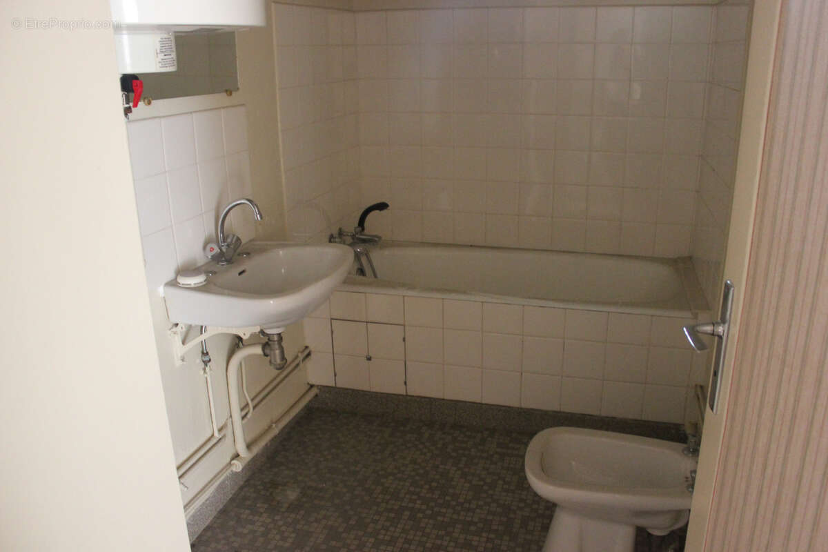 Appartement à SAINT-CYR-SUR-LOIRE