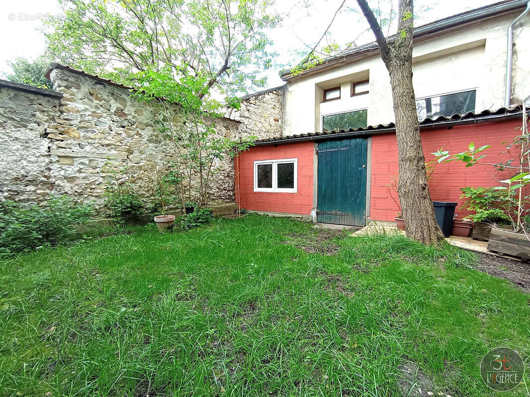 Appartement à FONTENAY-SOUS-BOIS