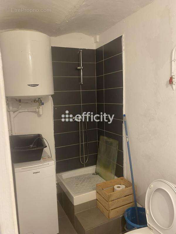 Commerce à MARSEILLE-1E