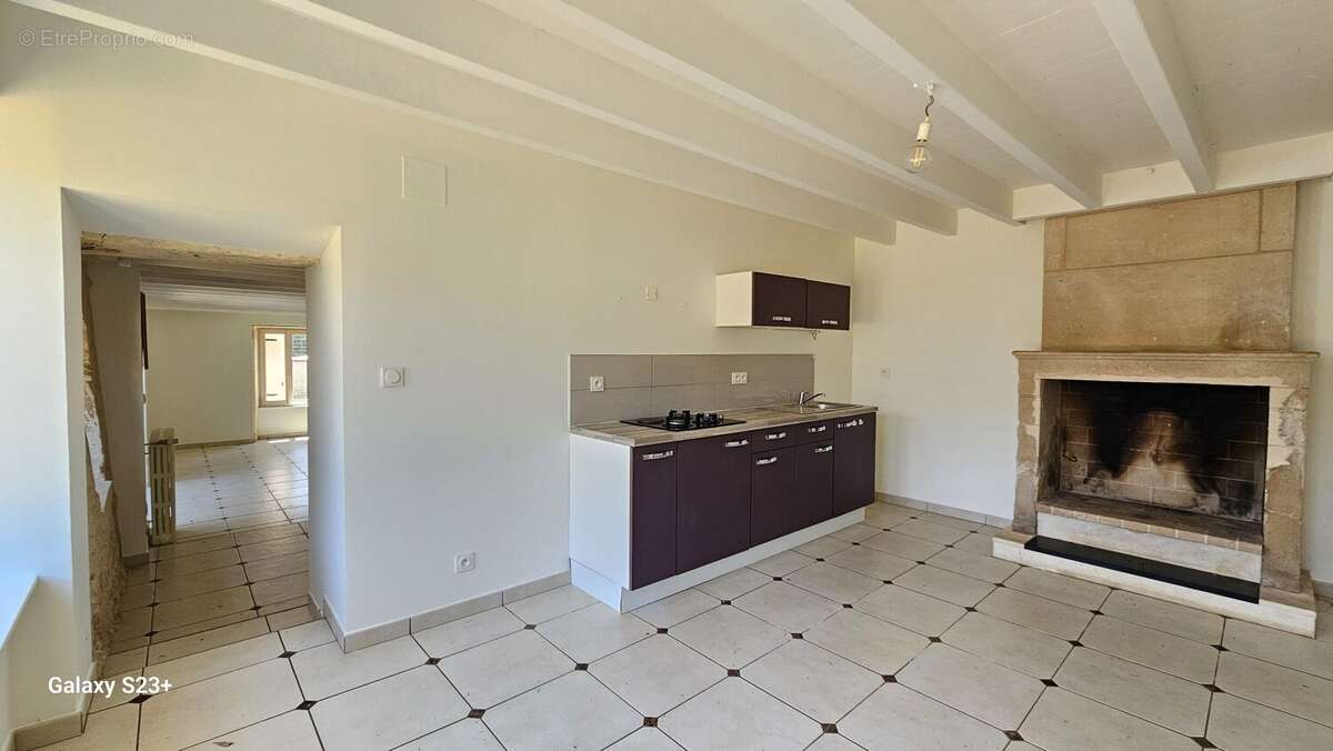 Maison 116 m² à Saint-Remy  - photo 4