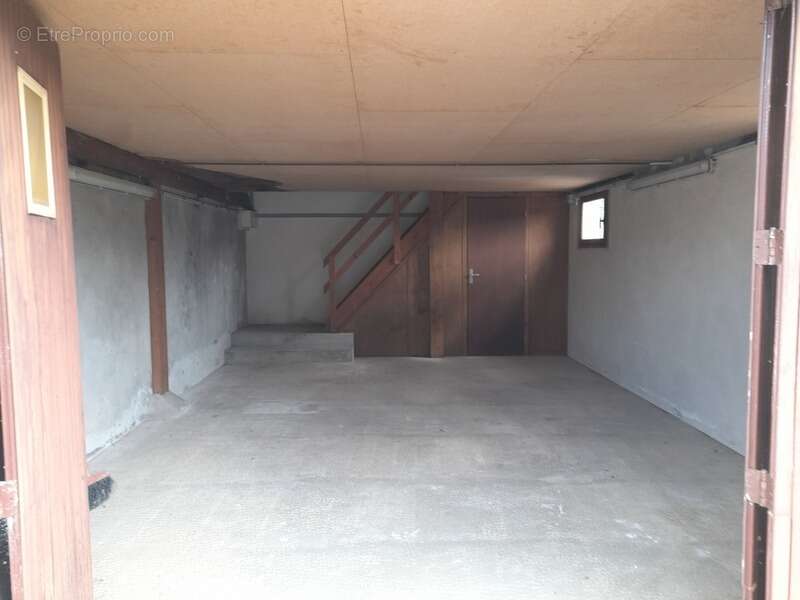 Maison à Cussy en Morvan  de 136 m2 - 8 pièces - diverses dépendances - terrain 1182 m2 - photo 19