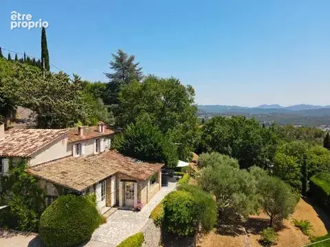 Maison 160 m² à Montauroux  - photo 2