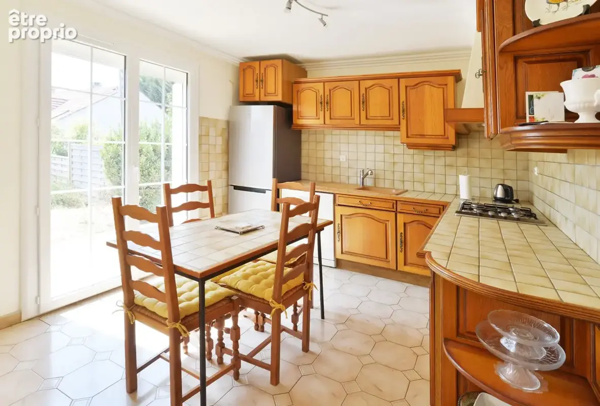 Maison 5 pièces 92 m² à vendre à Crosne (91560) - photo 2