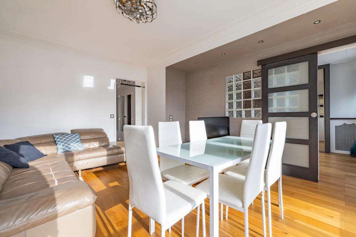 Appartement à SAINT-MAURICE