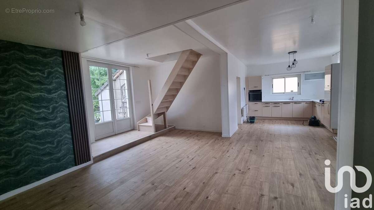 Photo 2 - Maison à CHATEAU-RENARD