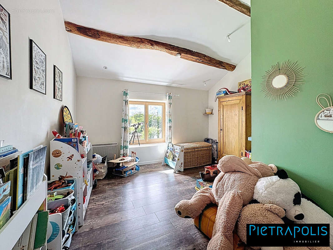 Maison à SAINT-ETIENNE-SUR-CHALARONNE