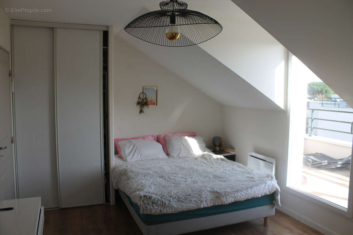 Appartement à SAINT-CYR-SUR-LOIRE