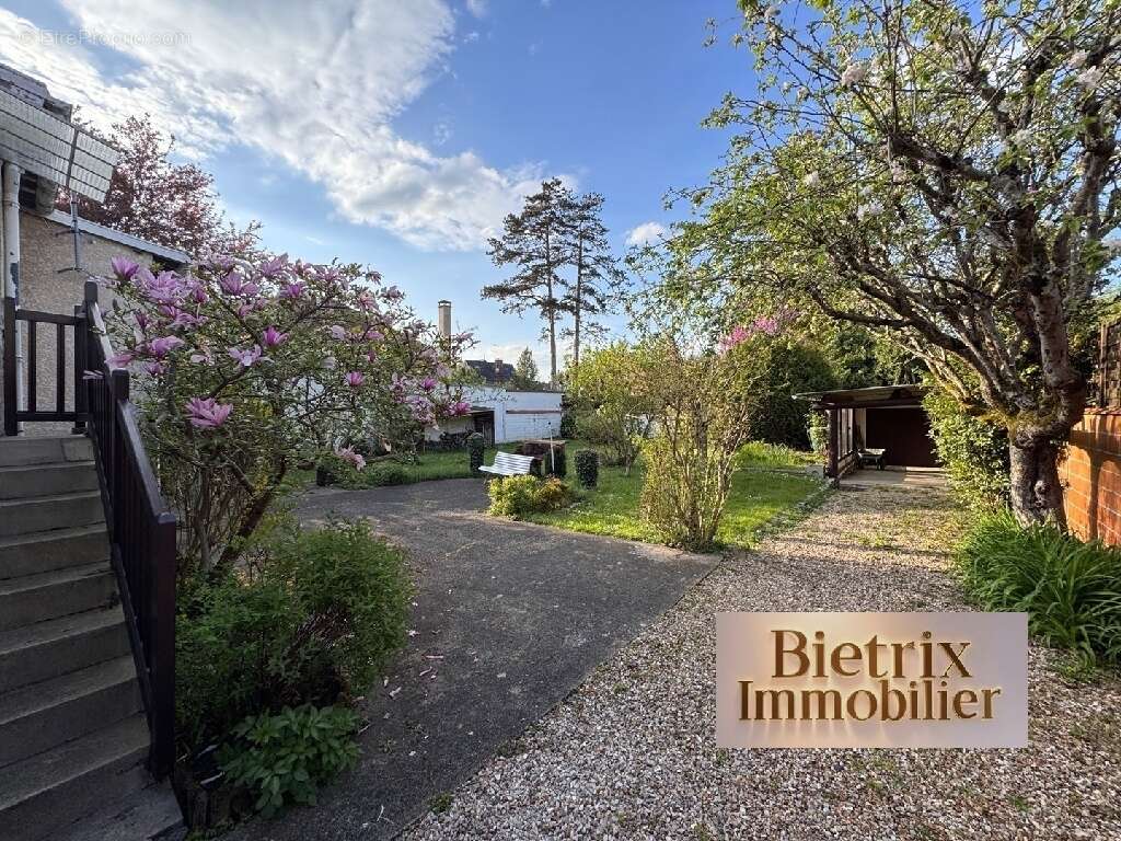 Maison à L&#039;ISLE-ADAM