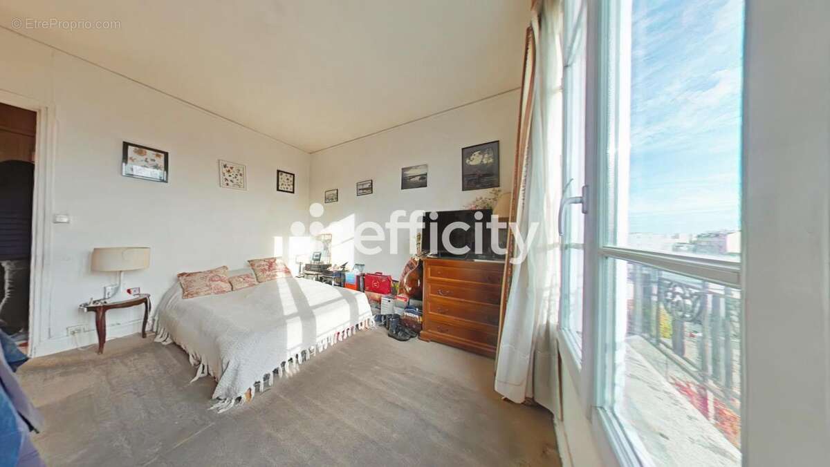 Appartement à COLOMBES