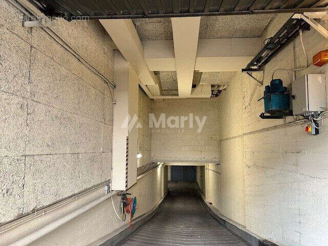 Parking à PARIS-15E