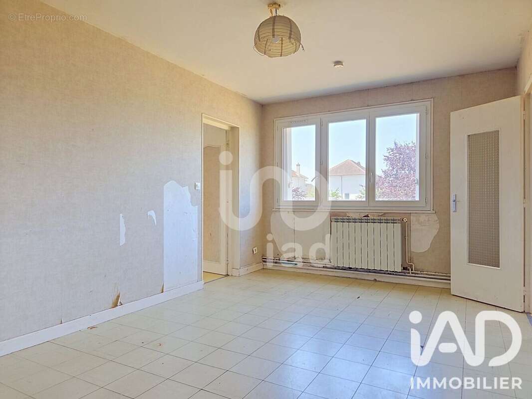 Appartement 63 m² à Vierzon  - photo 4