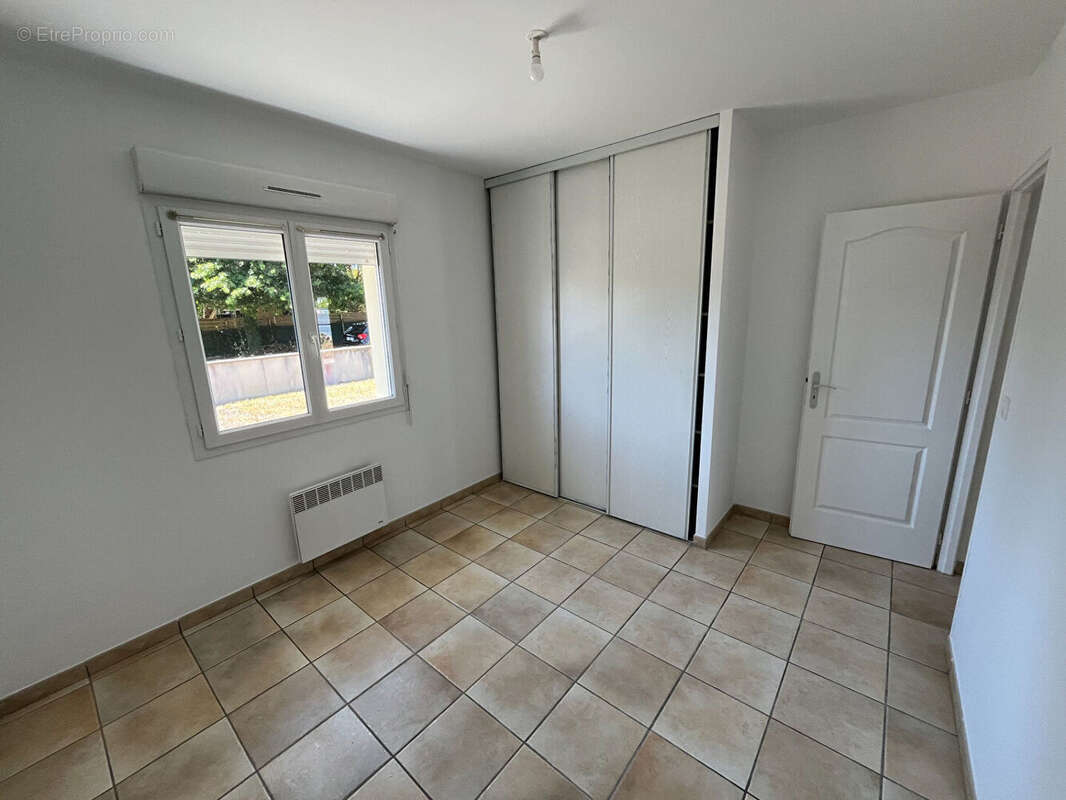 Maison bord du lac Aureilhan - photo 4