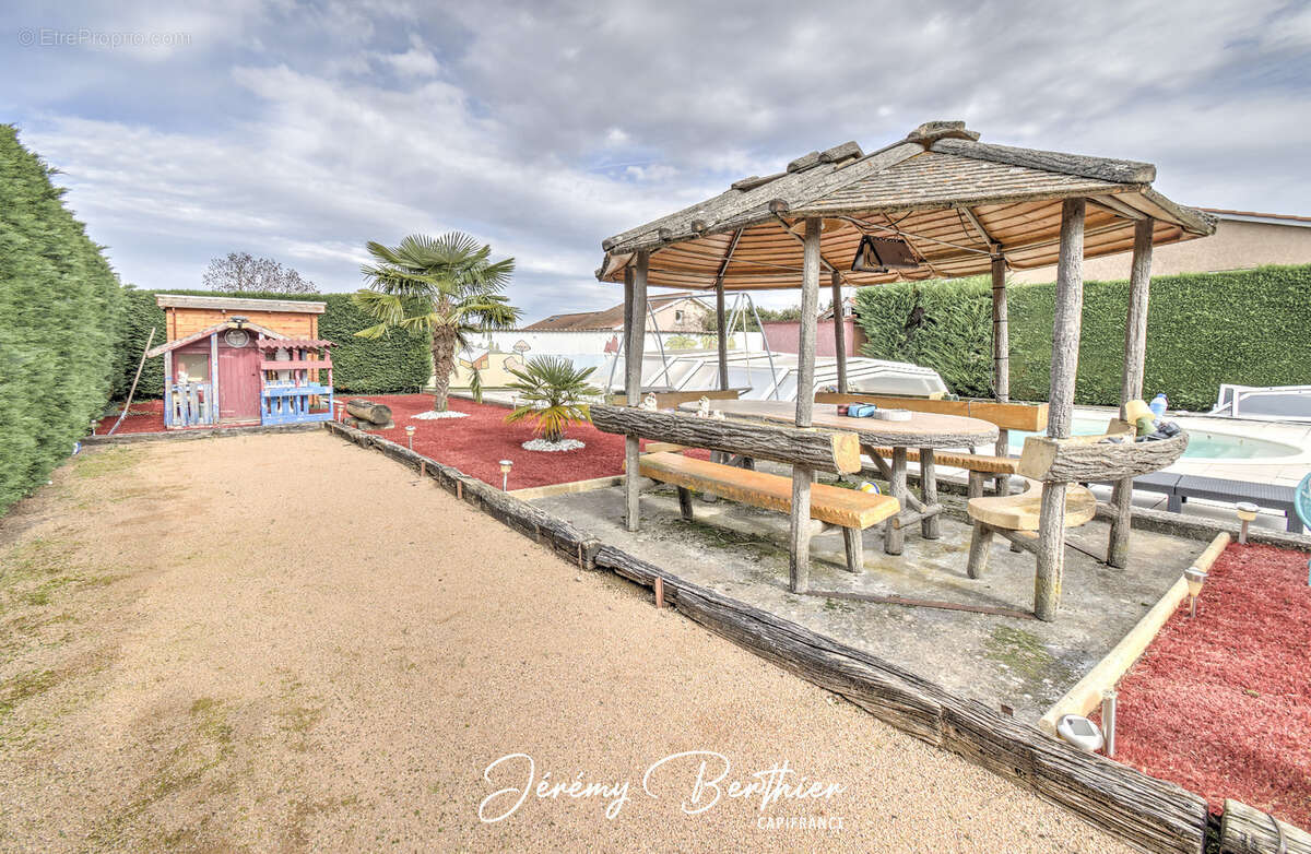 Maison 5 pièces aux Échets (01700) – sur terrain de 800 m² - photo 12
