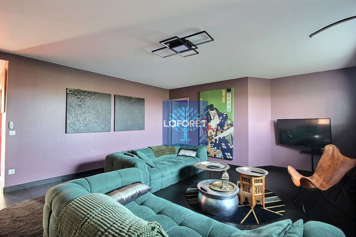 Maison à SAINT-GERMAIN-LAVAL