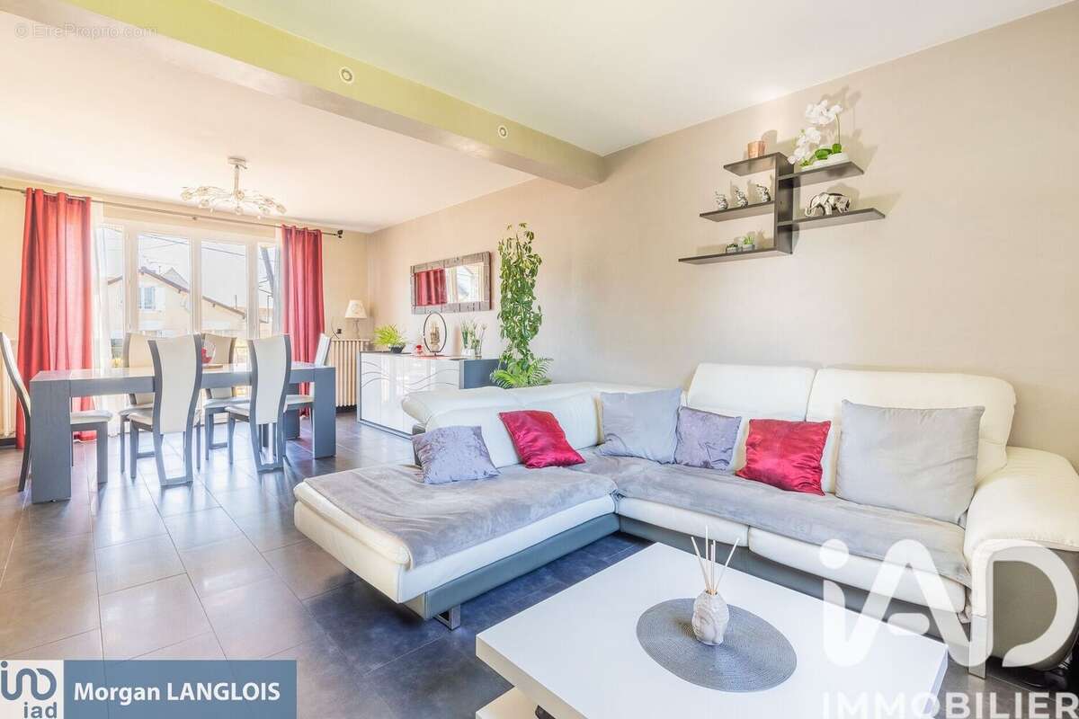 Maison 88 m² à Viry-Chatillon  - photo 2