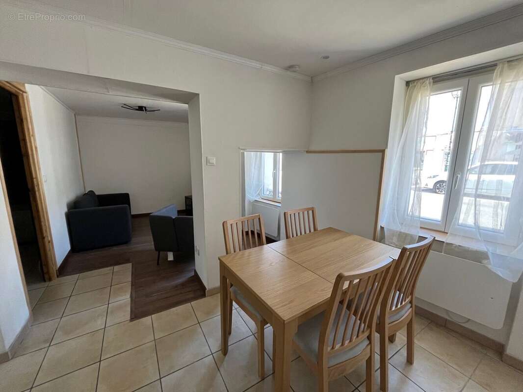 Appartement à VAUX-SUR-SEINE