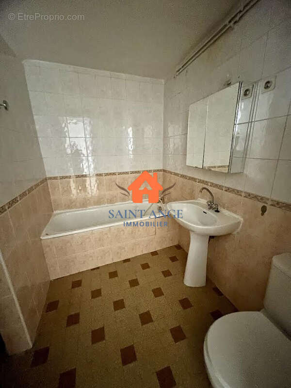 Appartement à LA CRAU