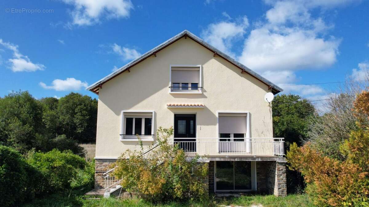 Maison à LA COQUILLE