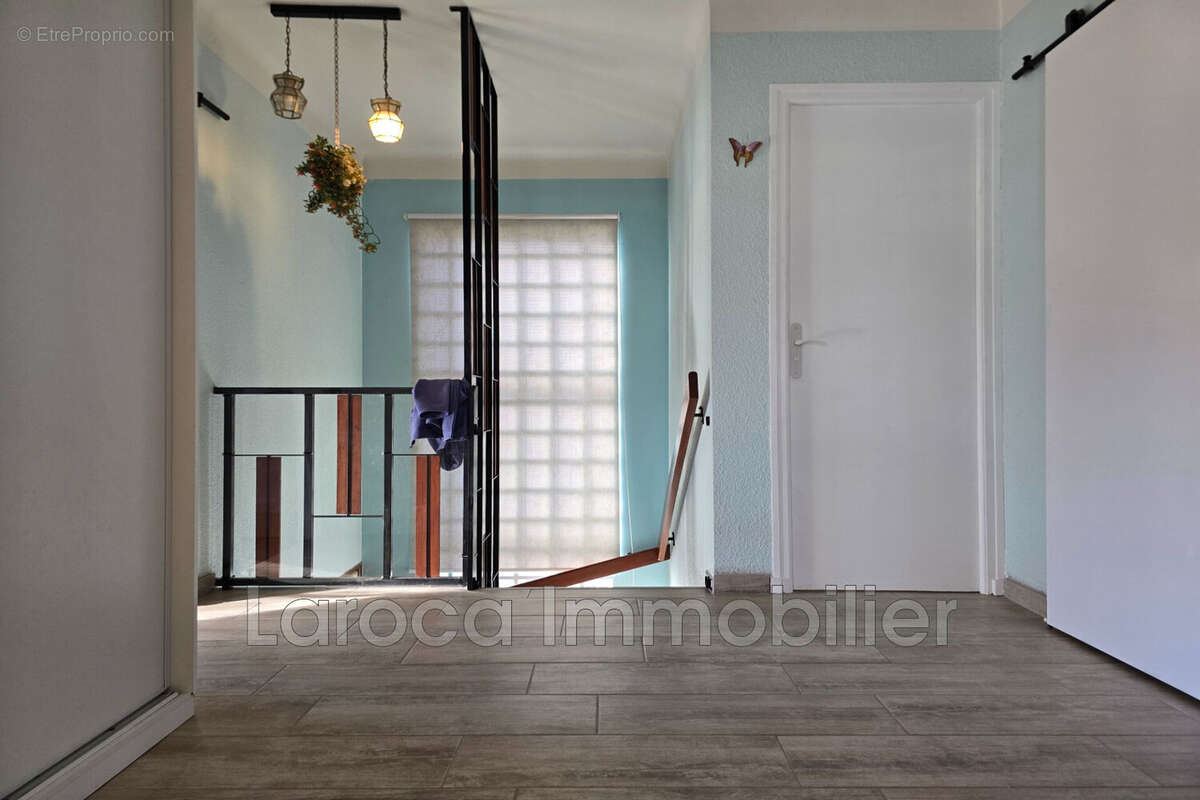 Maison à LAROQUE-DES-ALBERES