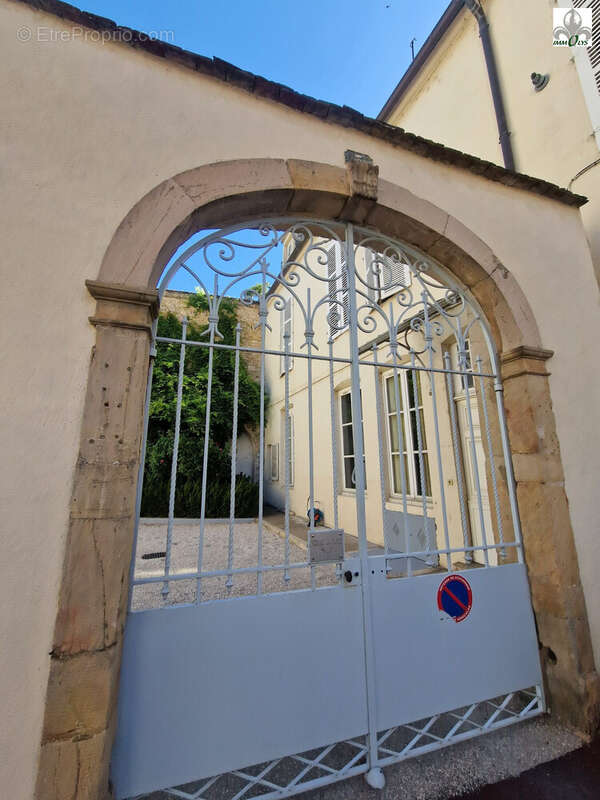 Appartement 753100 m² à Beaune  - photo 5
