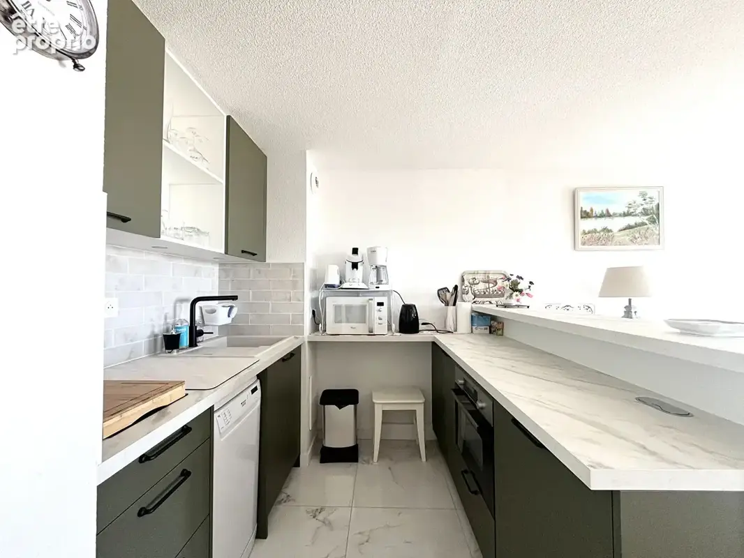 Port Guillaume  , Appartement 3 pièces avec vue mer , parking et piscine - photo 5