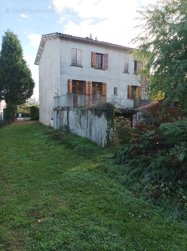 Maison à MONSEMPRON-LIBOS