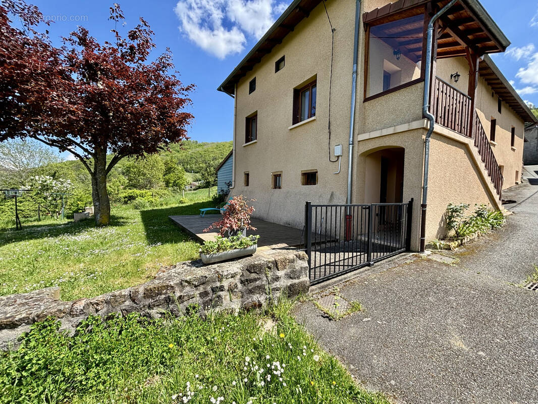 Maison à SAINT-FORGEUX