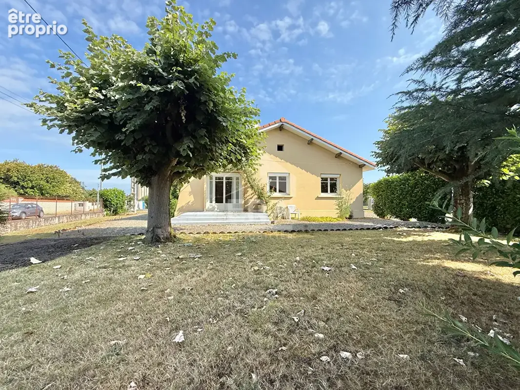 Maison à VIC-EN-BIGORRE