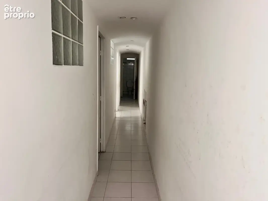 2 Pièces 42,5m2 avec sous sol aménagé 48m2 en Rez de Jardin 170m2 Garage en sous sol - photo 15