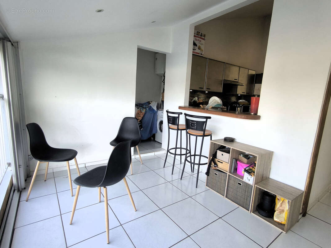 Appartement à BAIE-MAHAULT