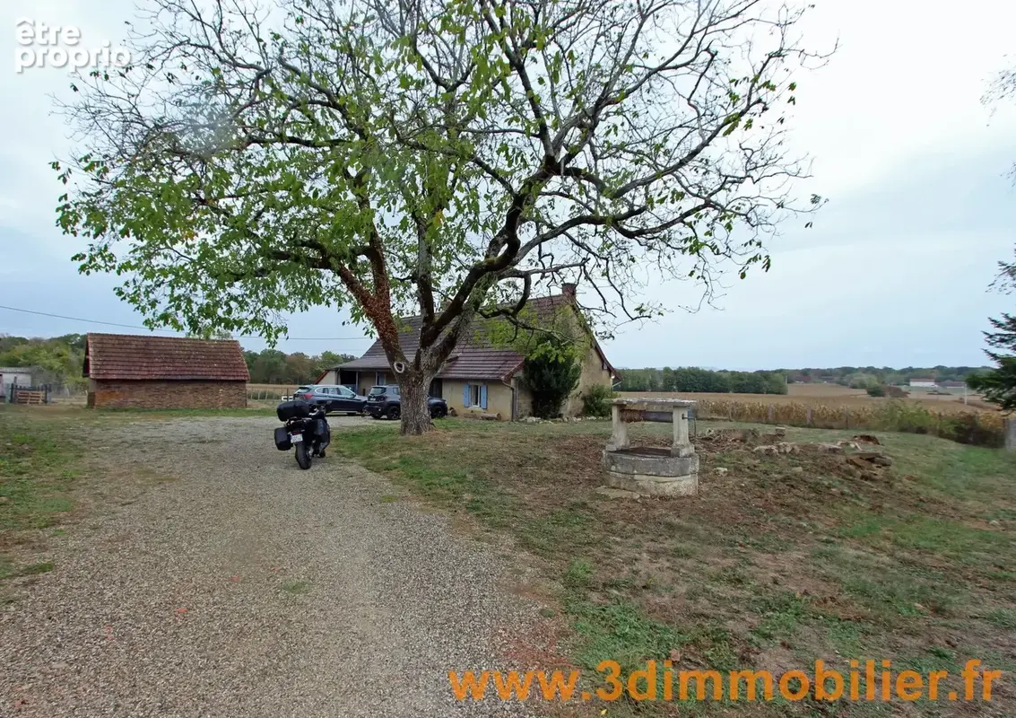 Photo 1 - Maison à BLETTERANS
